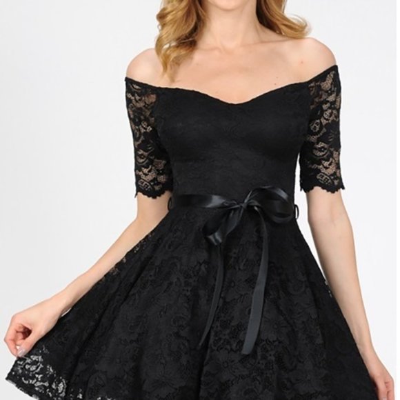 FLORAL-LACE STRAPLESS MINI DRESS - Picture 1 of 3
